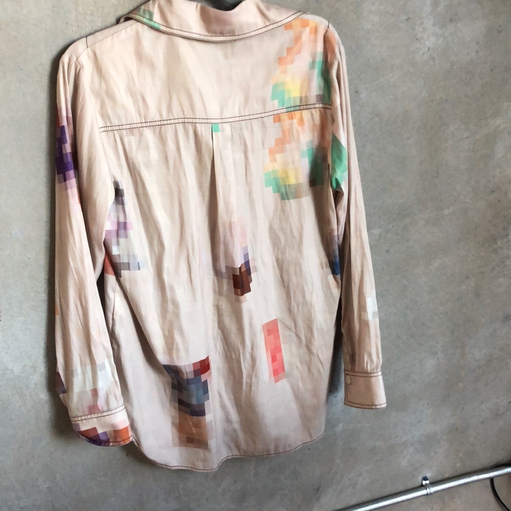 Shirt - Picture 3 of 4